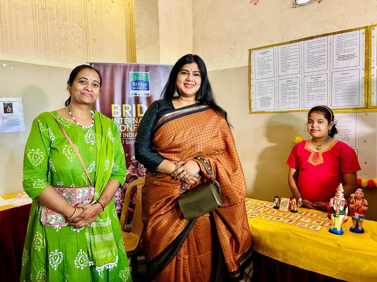 Diya (9) turned our Ramayana cards into a hit exhibition - Itihasapurana